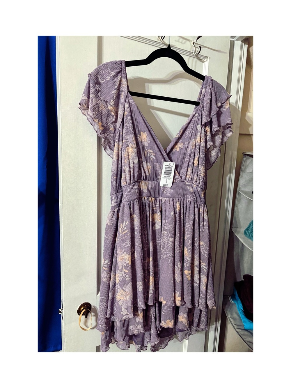 NWT- Torrid Double Flutter Sleeve Romper- Size 0